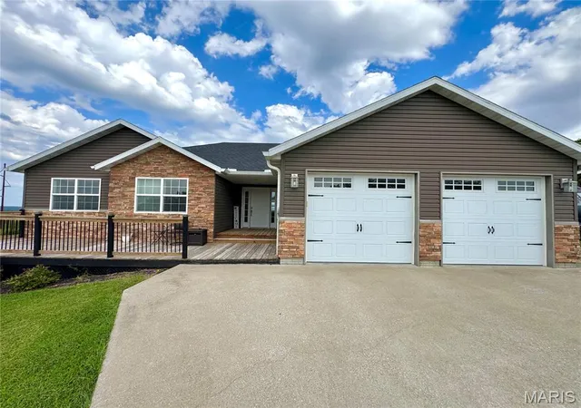Photo 1 of Single family home for sale at 54370 Johnny Trl, Hannibal, MO 63401 | MLS# MIS26059712 | Listing updated on 2026-09-17