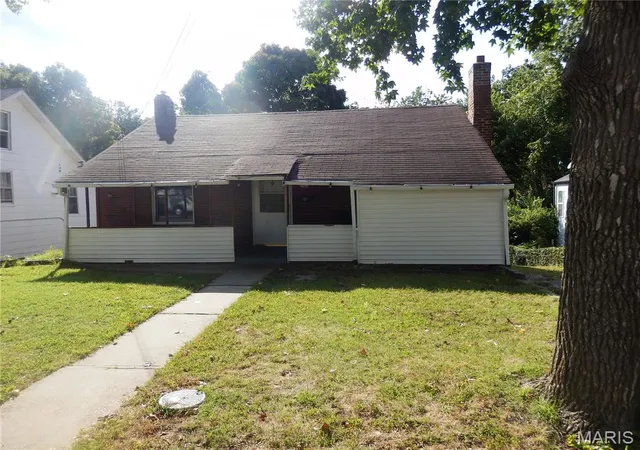 Photo 1 of Single family home for sale at 2149 Penfield Ave, Saint Louis, MO 63114 | MLS# MIS26059734 | Listing updated on 2026-09-22