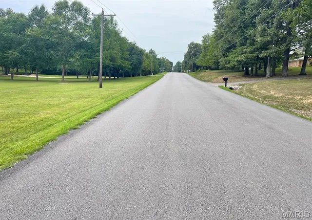 Photo 2 of Land for sale at 0 Woodcreek Dr, Dexter, MO 63841 | MLS# MIS23044154 | Listing updated on 2026-09-25