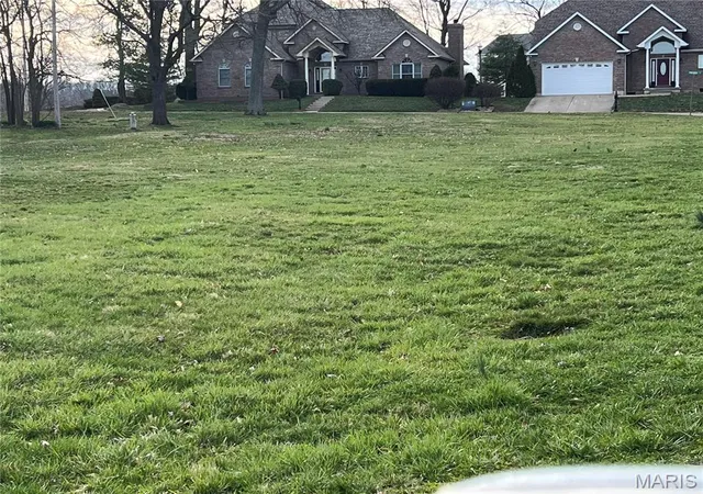 Photo 1 of Land for sale at 8 Pinehurst Dr, Farmington, MO 63640 | MLS# MIS24014989 | Listing updated on 2026-09-15