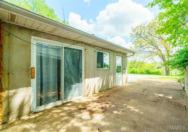 Photo 4 of House for sale at 33999 N Hwy 63, Vienna, MO 65582 | MLS# MIS25027654 | Listing updated on 2026-09-14