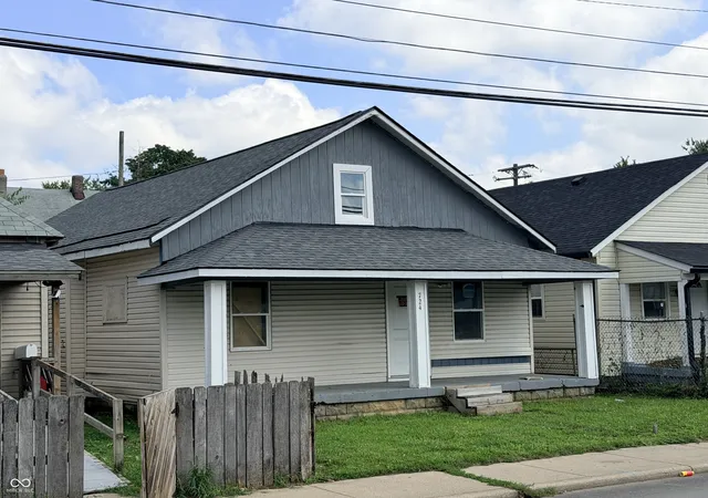 Photo 2 of Single family home for sale at 724 E Beecher St, Indianapolis, IN 46203 | MLS# 22023250 | Listing updated on 2026-10-02