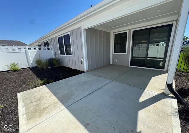 Photo 3 of Townhouse for sale at 14890 E Keenan Cir #Lot 36, Westfield, IN 46074 | MLS# 22054821 | Listing updated on 2026-09-28