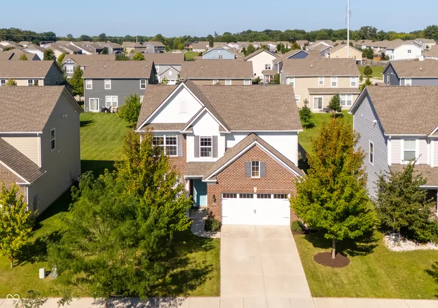 Photo 2 of Single family home for sale at 18809 Weihe Ln, Westfield, IN 46062 | MLS# 22060473 | Listing updated on 2026-09-25