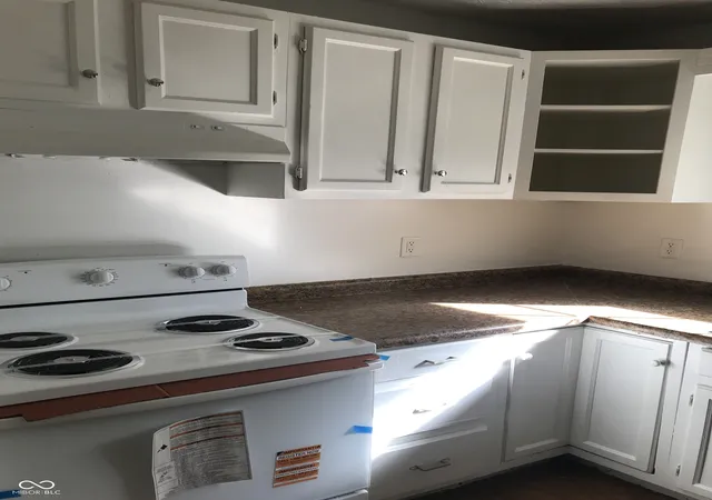 Photo 4 of Single family home for sale at 4419 Pepperidge Ct, Indianapolis, IN 46235 | MLS# 22071417 | Listing updated on 2026-09-11