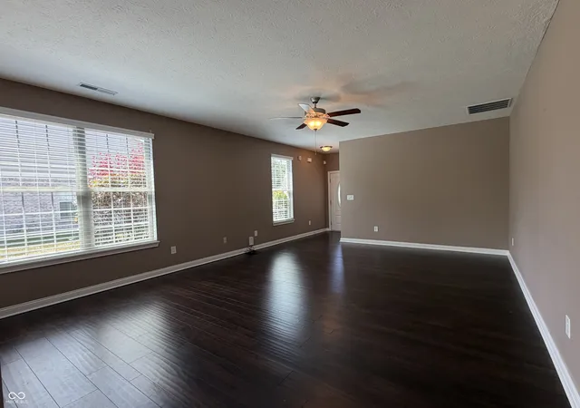 Photo 3 of Single family home for sale at 1341 Stoney Pointe Way, Avon, IN 46123 | MLS# 22073265 | Listing updated on 2026-09-14