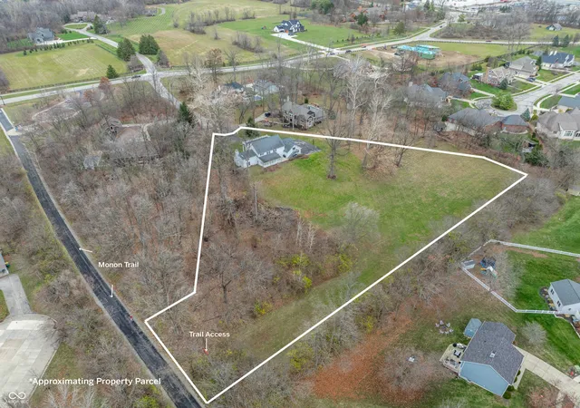 Photo 3 of Sale Pending at 15015 Ascot Hills Dr S, Carmel, IN 46032 | MLS# 22074414 | Listing updated on 2026-09-25