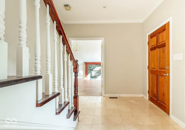 Photo 3 of Condo for sale at 9416 S Harbour Pointe Dr, Bloomington, IN 47401 | MLS# 22075073 | Listing updated on 2026-09-10