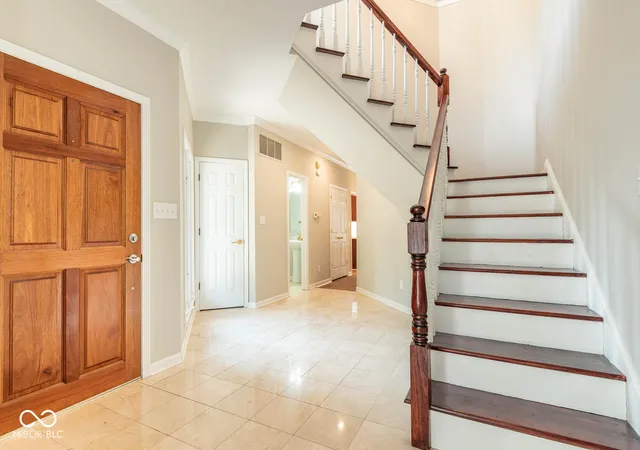 Photo 3 of Condo for sale at 9416 S Harbour Pointe Dr, Bloomington, IN 47401 | MLS# 22075073 | Listing updated on 2026-09-10