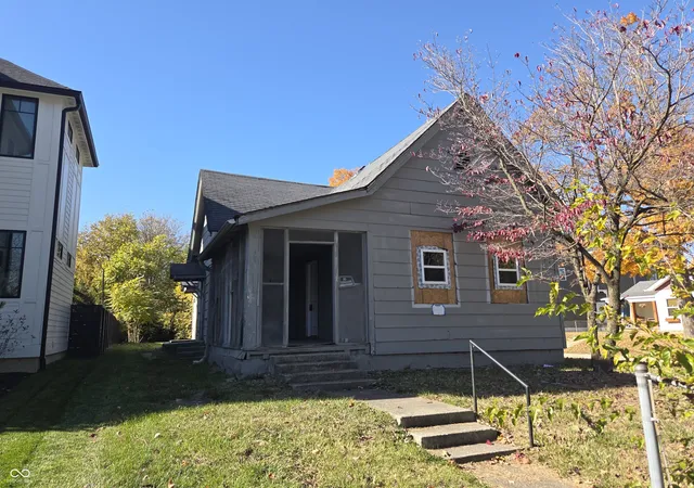 Photo 1 of Single family home for sale at 1134 N Keystone Ave, Indianapolis, IN 46201 | MLS# 22075287 | Listing updated on 2026-10-02