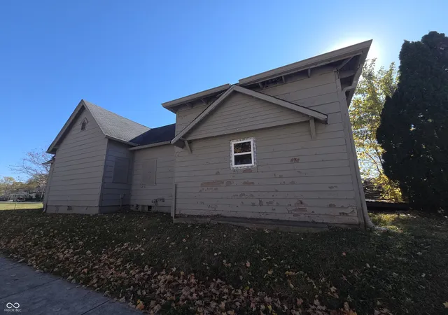 Photo 3 of Single family home for sale at 1134 N Keystone Ave, Indianapolis, IN 46201 | MLS# 22075287 | Listing updated on 2026-10-02