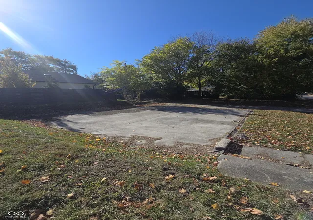 Photo 4 of Single family home for sale at 1134 N Keystone Ave, Indianapolis, IN 46201 | MLS# 22075287 | Listing updated on 2026-10-02