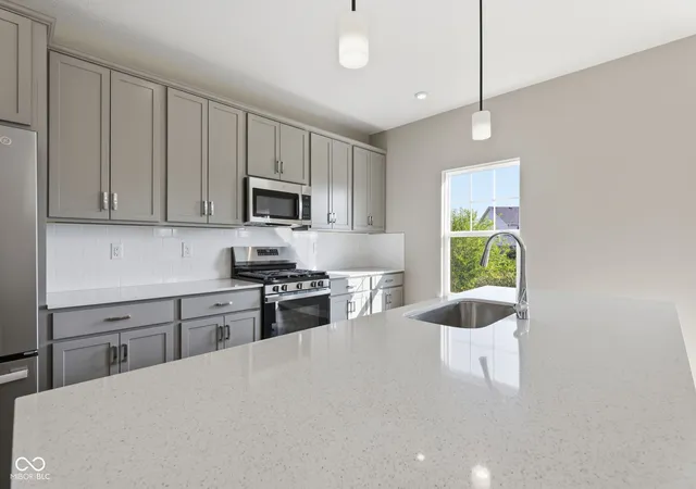 Photo 4 of Single family home for sale at 9417 Crimson Cir, Lapel, IN 46051 | MLS# 22077747 | Listing updated on 2026-10-08