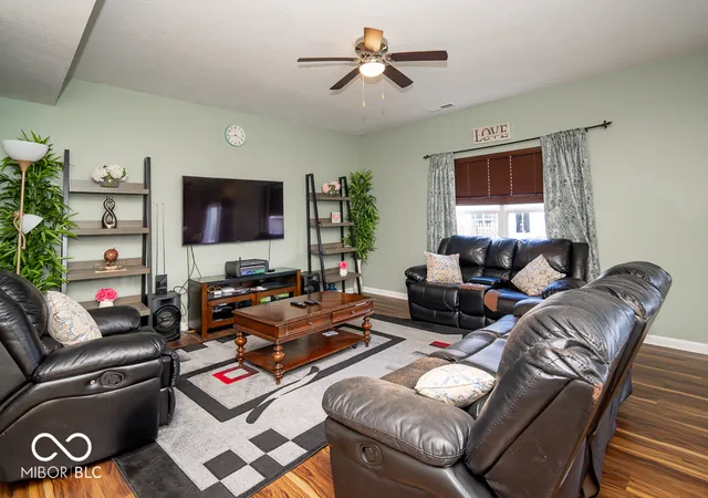 Photo 2 of Single family home for sale at 834 Blue Ash Trl, Greenwood, IN 46143 | MLS# 22082504 | Listing updated on 2026-09-23