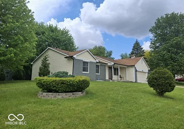 Photo 1 of Single family home for sale at 6006 Buell Ln, Indianapolis, IN 46254 | MLS# 22085559 | Listing updated on 2026-09-15