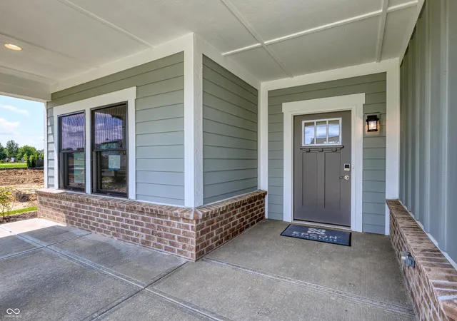 Photo 2 of Single family home for sale at 5918 Maple Glen Dr, Noblesville, IN 46062 | MLS# 22085949 | Listing updated on 2026-09-14