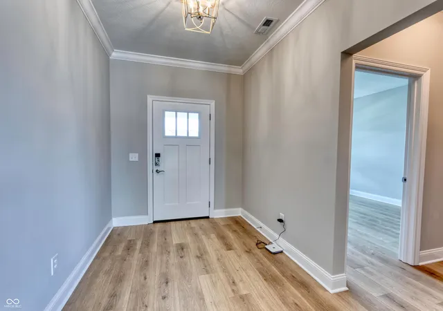 Photo 3 of Single family home for sale at 5918 Maple Glen Dr, Noblesville, IN 46062 | MLS# 22085949 | Listing updated on 2026-09-14