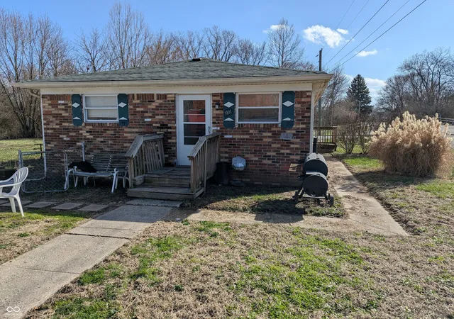Photo 2 of House for sale at 3101 E Bradbury Ave, Indianapolis, IN 46203 | MLS# 22088058 | Listing updated on 2026-09-14