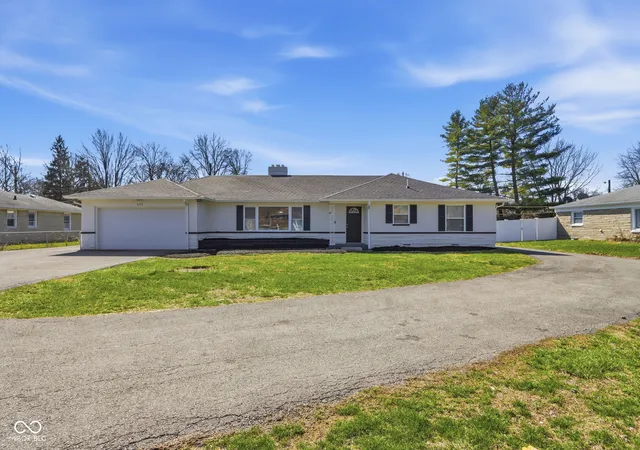 Photo 2 of Sale Pending at 4315 E 42nd Street, Indianapolis, IN 46226 | MLS# 22088128 | Listing updated on 2026-09-23
