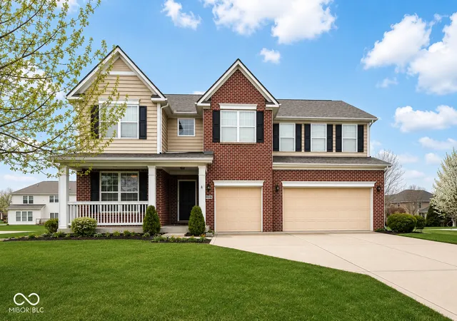 Photo 2 of Sale Pending at 10518 Misty Cvs Ln, Fishers, IN 46040 | MLS# 22089371 | Listing updated on 2026-10-06