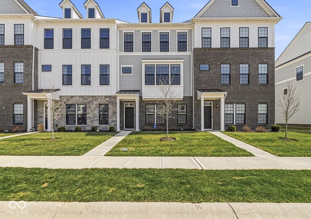 Photo 1 of Sale Pending at 3267 Morab Dr, Zionsville, IN 46077 | MLS# 22090939 | Listing updated on 2026-09-23