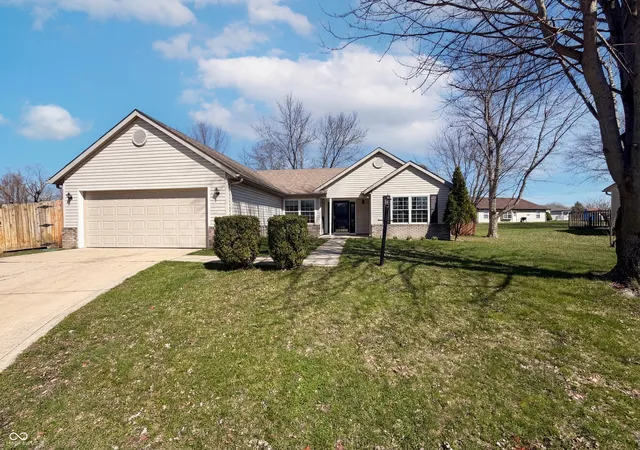 Photo 1 of Single family home for sale at 227 Park Pl Ct, Avon, IN 46123 | MLS# 22091672 | Listing updated on 2026-09-10