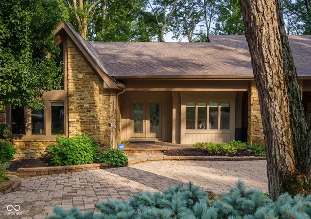 Photo 2 of Single family home for sale at 10707 Compass Ct, Indianapolis, IN 46256 | MLS# 22092725 | Listing updated on 2026-10-02