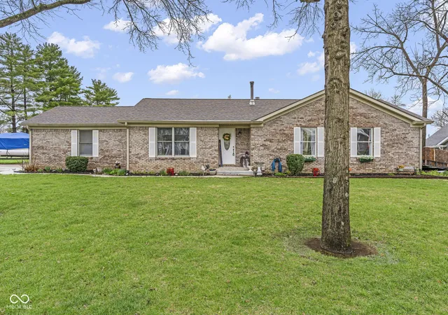 Photo 4 of Single family home for sale at 101 Jefferson Valley, Coatesville, IN 46121 | MLS# 22092867 | Listing updated on 2026-09-14