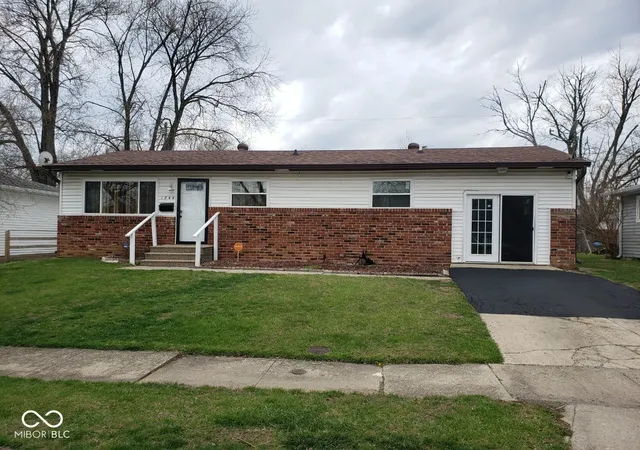 Photo 2 of Single family home for sale at 1844 Dayton Ave, Indianapolis, IN 46203 | MLS# 22094595 | Listing updated on 2026-09-29