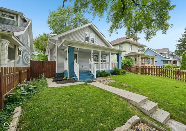 Photo 2 of Single family home for sale at 554 N Oakland Ave, Indianapolis, IN 46201 | MLS# 22094651 | Listing updated on 2026-09-22