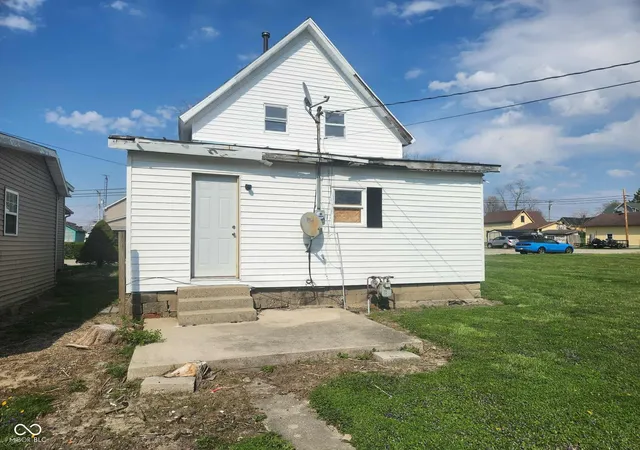 Photo 3 of Single family home for sale at 355 W Commerce St, Dunkirk, IN 47336 | MLS# 22094826 | Listing updated on 2026-09-11