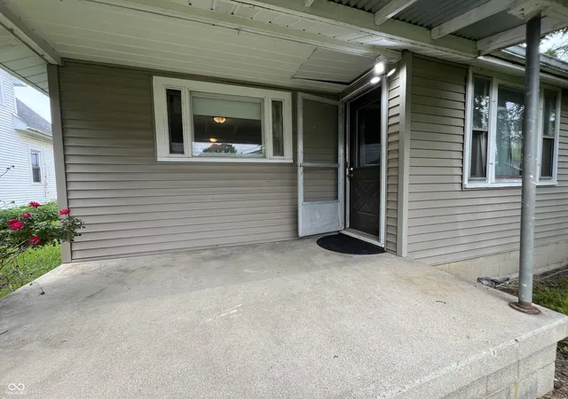 Photo 2 of Sale Pending at 1122 S 21st Street, New Castle, IN 47362 | MLS# 22094943 | Listing updated on 2026-09-12
