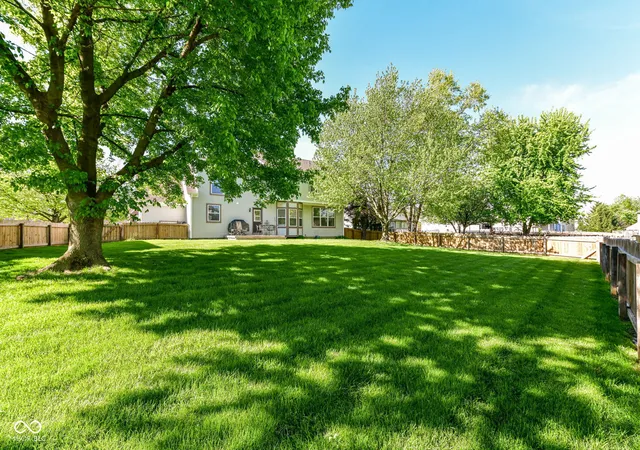 Photo 4 of Single family home for sale at 7942 Red Sunset Way, Avon, IN 46123 | MLS# 22096168 | Listing updated on 2026-09-22