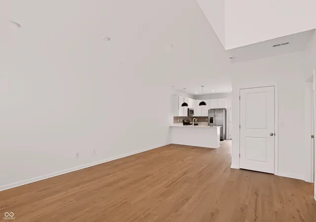 Photo 3 of Townhouse for sale at 3951 Sandpiper Way, Brownsburg, IN 46112 | MLS# 22096423 | Listing updated on 2026-09-10