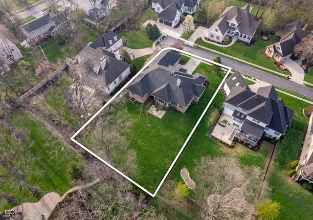 Photo 3 of Single family home for sale at 5202 Logan Ln, Indianapolis, IN 46250 | MLS# 22096539 | Listing updated on 2026-09-23