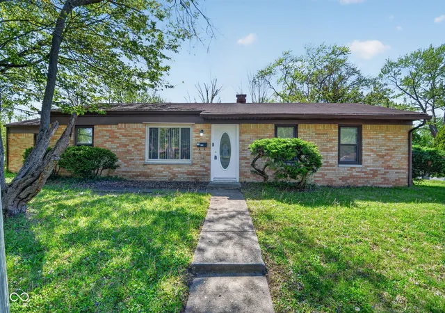 Photo 1 of Sale Pending at 4328 N Kenmore Rd, Indianapolis, IN 46226 | MLS# 22097196 | Listing updated on 2026-09-15