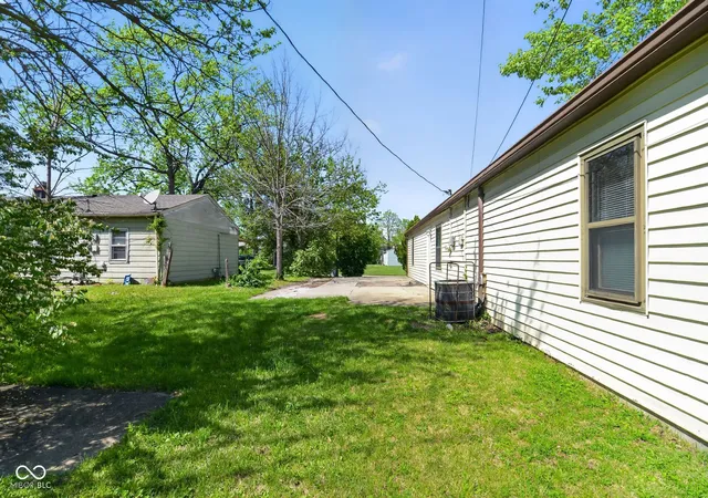 Photo 2 of Sale Pending at 4328 N Kenmore Rd, Indianapolis, IN 46226 | MLS# 22097196 | Listing updated on 2026-09-15