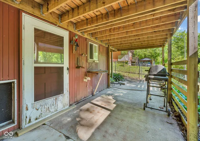 Photo 3 of Single family home for sale at 11107 Dogwood Ln, Cloverdale, IN 46120 | MLS# 22097288 | Listing updated on 2026-10-23