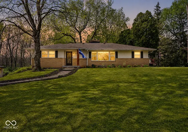 Photo 3 of Single family home for sale at 4709 Andover Sq, Indianapolis, IN 46226 | MLS# 22097327 | Listing updated on 2026-10-07