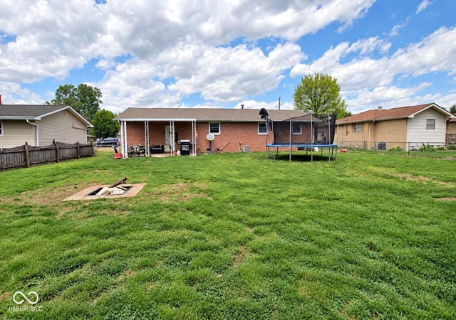 Photo 3 of Single family home for sale at 509 Anel Dr, Martinsville, IN 46151 | MLS# 22097730 | Listing updated on 2026-09-15