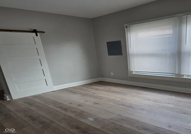 Photo 4 of House for sale at 848 N Oxford St, Indianapolis, IN 46201 | MLS# 22098033 | Listing updated on 2026-10-20
