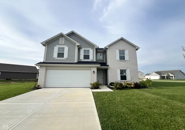 Photo 1 of Single family home for sale at 6652 W Sailboat Dr, Greenfield, IN 46140 | MLS# 22098279 | Listing updated on 2026-09-29