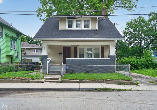 Photo 1 of Single family home for sale at 815 E 40th Street, Indianapolis, IN 46205 | MLS# 22098350 | Listing updated on 2026-09-12