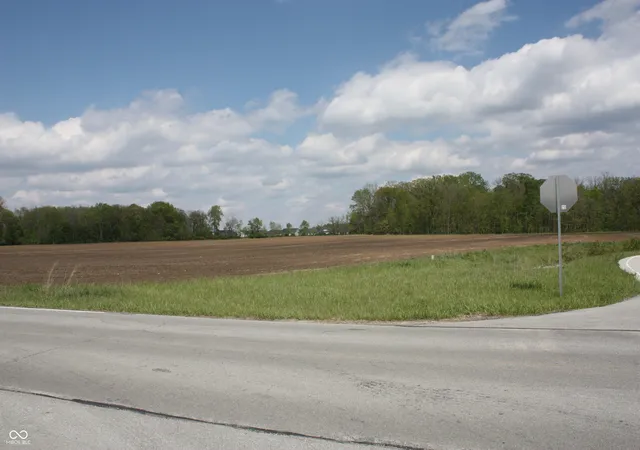 Photo 4 of Sale Pending at Shelborne Rd, Westfield, IN 46074 | MLS# 22098545 | Listing updated on 2026-09-15