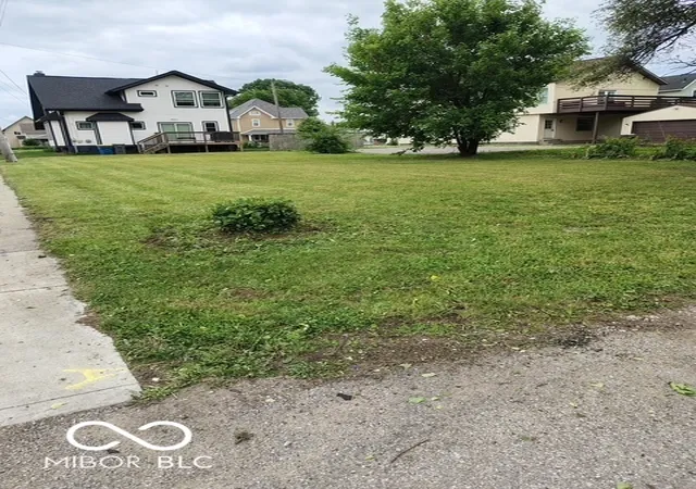 Land for sale at 725 E 25th Street, Indianapolis, IN 46205 | MLS# 22098601
