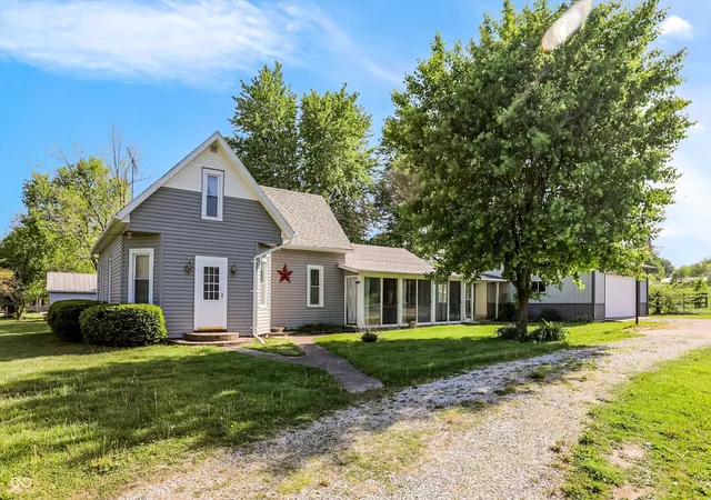 Photo 1 of Single family home for sale at 9184 S Geneva Main St, Flat Rock, IN 47234 | MLS# 22098788 | Listing updated on 2026-09-11