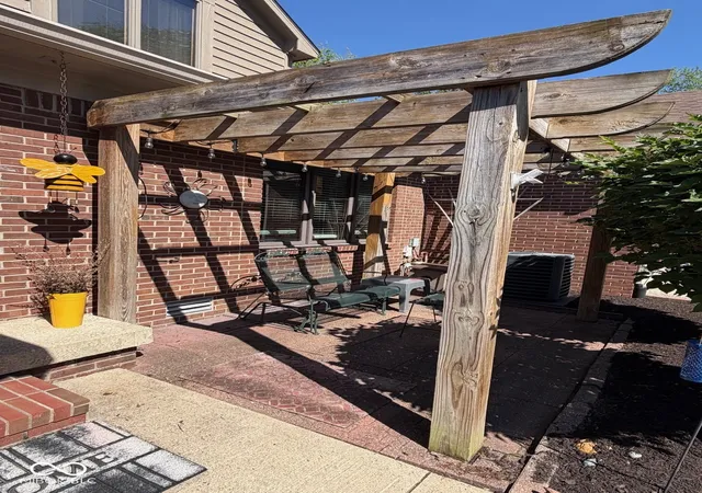 Photo 2 of Condo for sale at 1622 Library Blvd, Greenwood, IN 46142 | MLS# 22099570 | Listing updated on 2026-09-10
