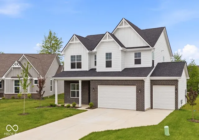 Photo 2 of Single family home for sale at 4724 White Willow Way, New Palestine, IN 46163 | MLS# 22099650 | Listing updated on 2026-09-21