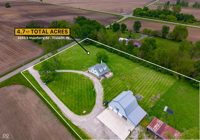 Photo 3 of Sale Pending at 4665 S Mauxferry Rd, Franklin, IN 46131 | MLS# 22099699 | Listing updated on 2026-09-10