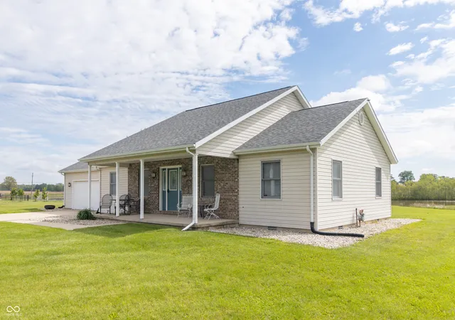 Photo 2 of Single family home for sale at 80 S Greensboro Pike, New Castle, IN 47362 | MLS# 22100016 | Listing updated on 2026-09-10